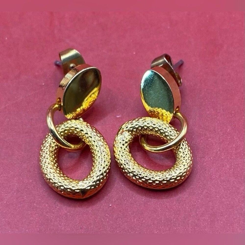 Women’s Earrings Gold Tone Snake Pierced Dangle 1”